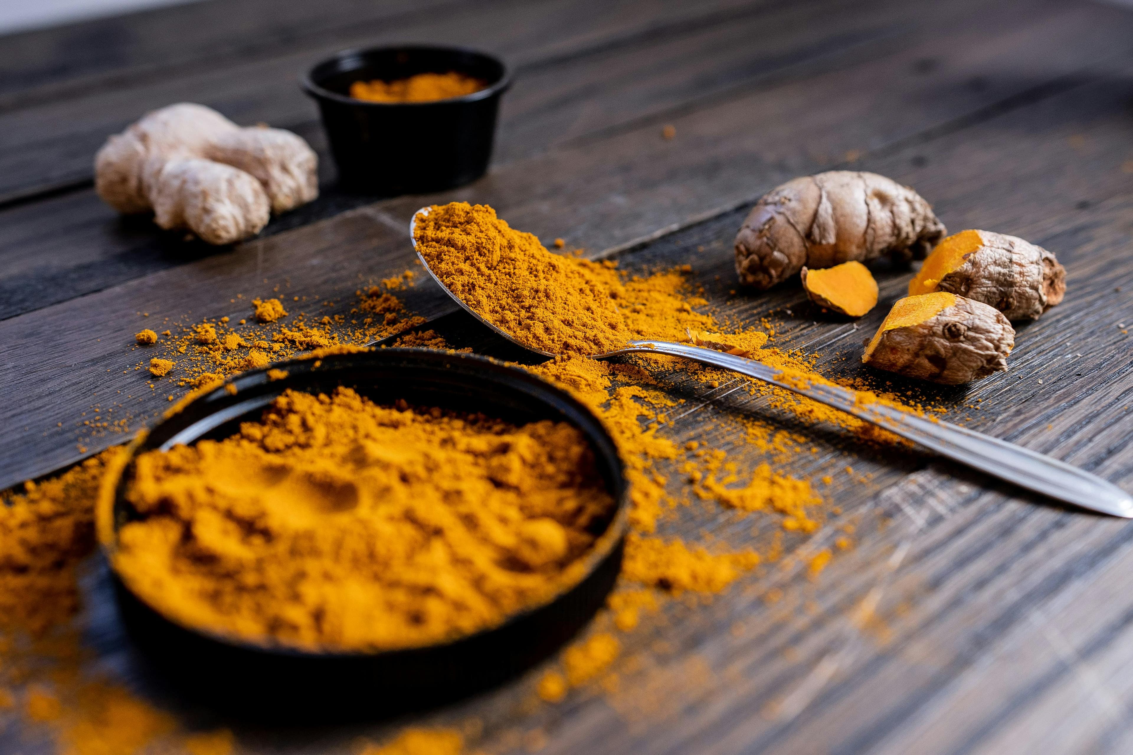 Organic Indian Spices Supplier - Turmeric, Cumin, Cardamom Export